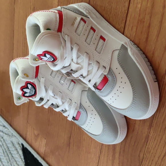 Adidas little boys sneakers - Picture 2 of 8